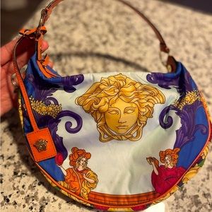 Versace half mood Medusa purse